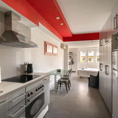 Elegant Close To Plaza De Espanya * Барселона