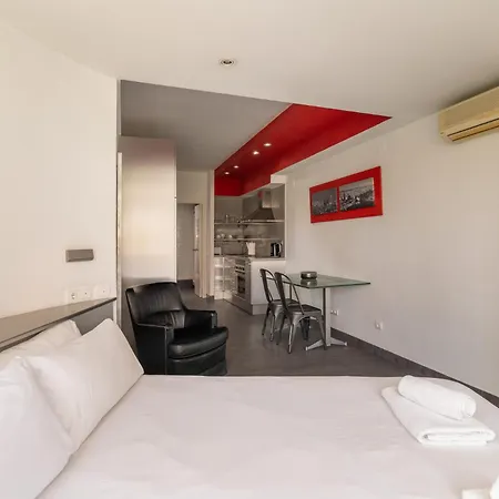 Апартаменты Elegant Close To Plaza De Espanya